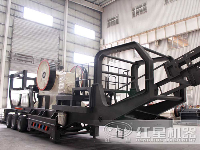 時產(chǎn)40噸車載流動打沙機(jī)，縱橫于重慶城鄉(xiāng)之間